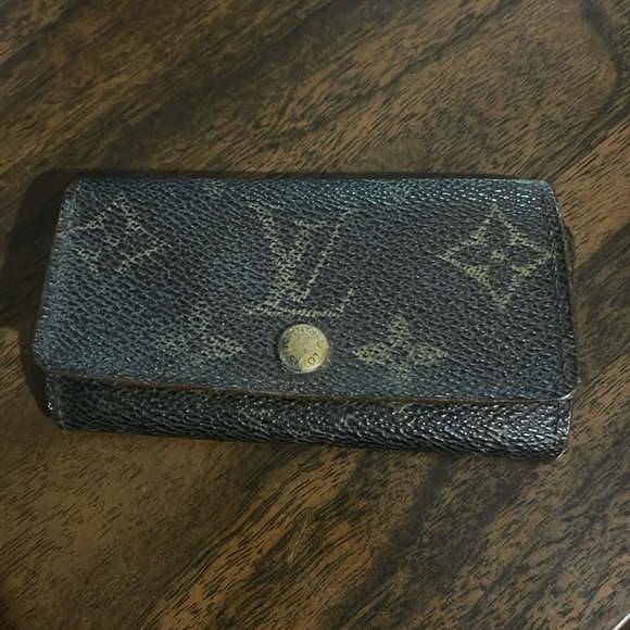 Authentic Vintage Louis Vuitton Key Case Project - Picture 3 of 17